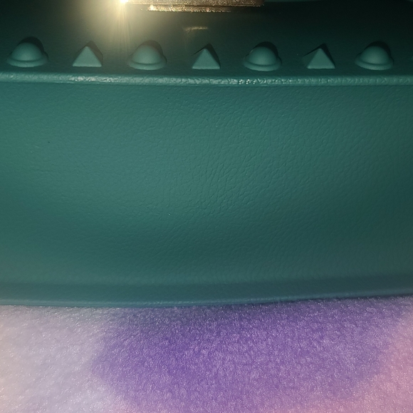 Most Wanted Purse - Picture 7 of 15